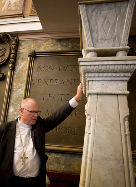 Cardenal-Dolan-AuloaMagna