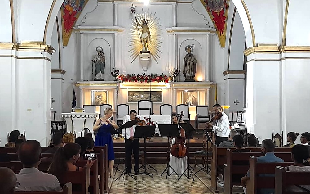 LA CATEDRAL DE SAN ISIDORO EN LAS ROMERÍAS DE MAYO DE HOLGUÍN HOLGUÍN